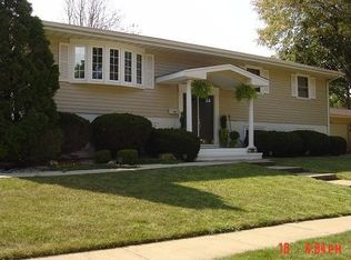 100 Leroy St NW, Cedar Rapids, IA 52405