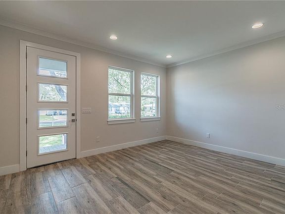 3rd image of 4726 W Lawn Ave
