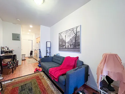 Rented by Compass | media 3