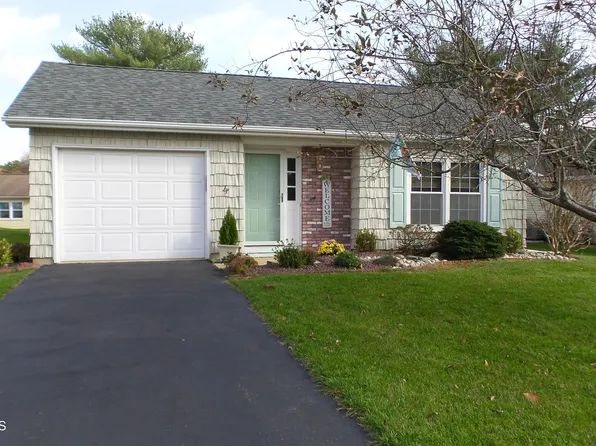 4 Olympus Way, Brick, NJ 08724