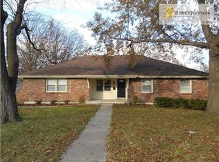 624 E 105th Ter, Kansas City, MO 64131