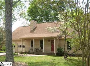 305 Bloomfield Ln, Greer, SC 29650