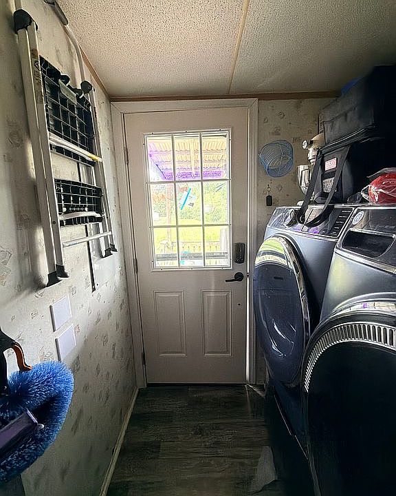 1st image of 137 Carolina Wren Dr