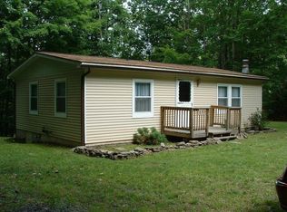 253 Ferris Rd, Paupack, PA 18451
