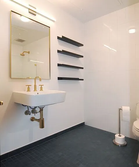 315 E 8th St #406 — Photo 14