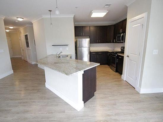 5th image of 1300 Holling Pl Unit 305