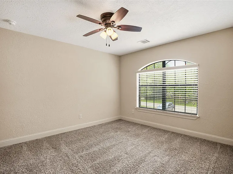 536 Stephen F Austin Dr — Photo 24