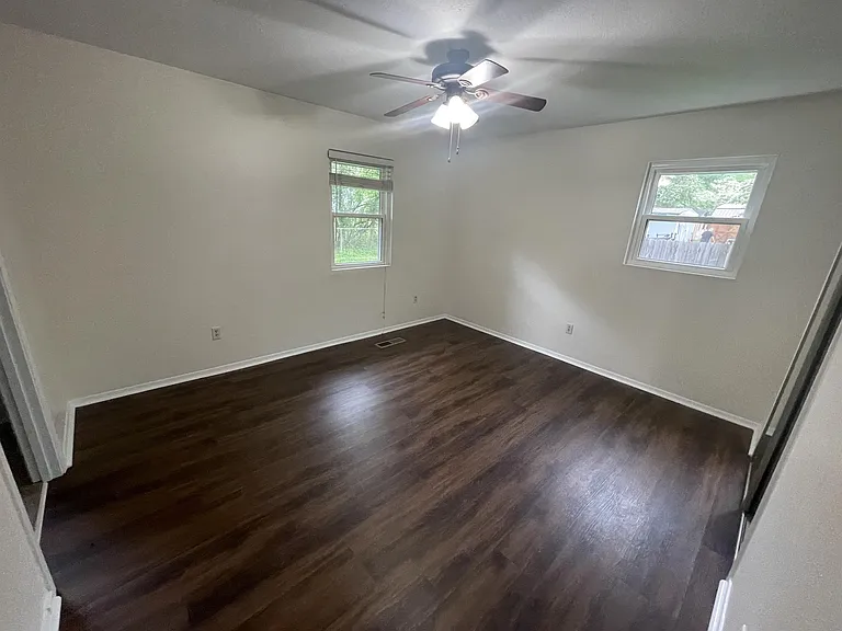 902 Old Lower Mill Rd — Photo 8