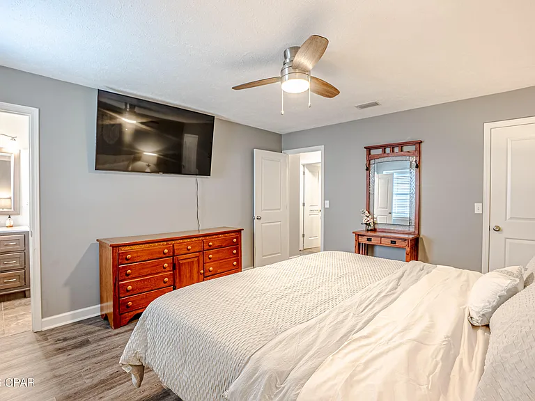 1112 Colorado Ave — Photo 24