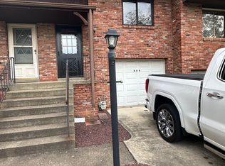 404 Andover Ct #404, West Mifflin, PA 15122