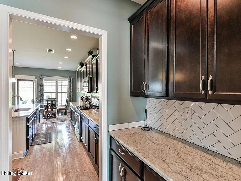 1917 Carabiner Way — Photo 19