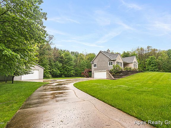 4th image of 2146 Wildflower Ave