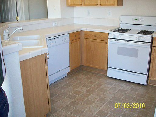 3rd image of 267 Bartmess Blvd