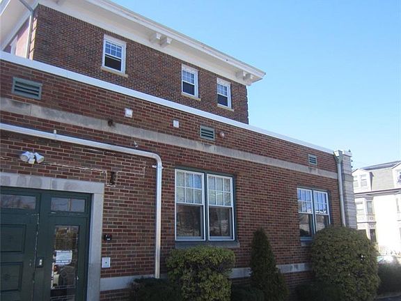 2nd image of 1488 Westminster St #2