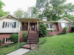 1316 Round Hill Rd, Vestavia Hills, AL 35216