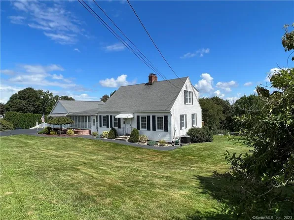 200 East Chippens Hill Road, Burlington, CT 06013