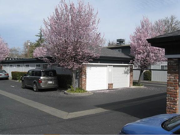 Large Storage Units for Rent