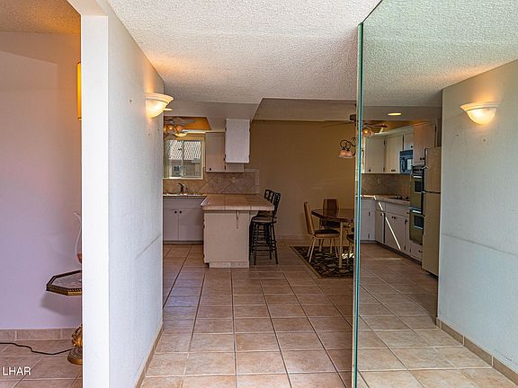 5th image of 150 Aspen Dr