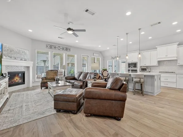 18916 Toscana Ln, New Caney, TX 77357