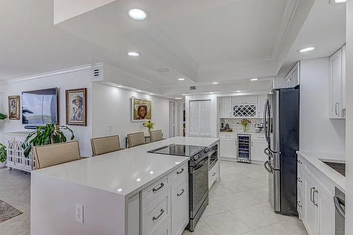 5440 N Ocean Dr #1502 — Photo 3