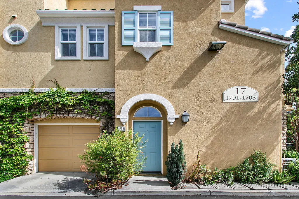 Building Photo - 1705 Terra Bella