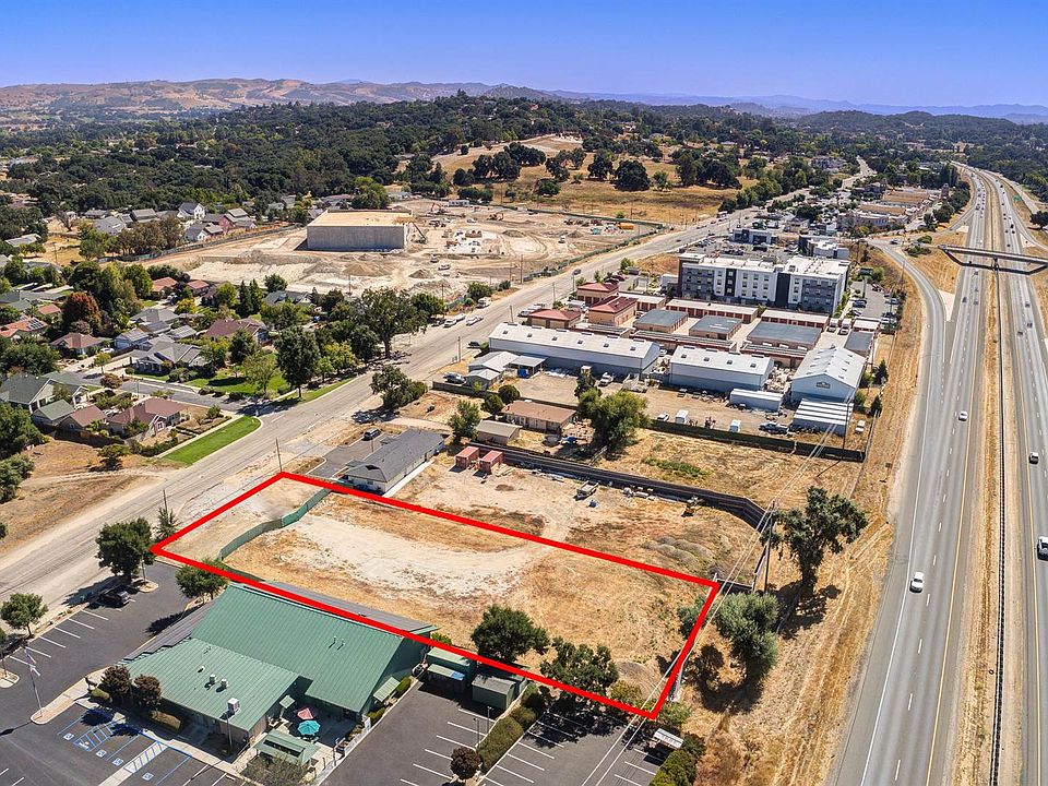 1st image of 1600 El Camino Real