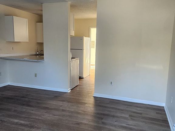 2nd image of 200 N McRae St APT 1