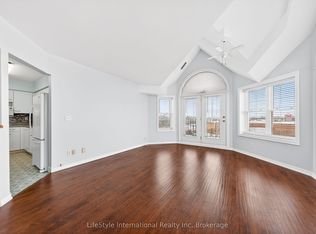 208 Silvercreek Pkwy N #306, Guelph, ON N1H8H2