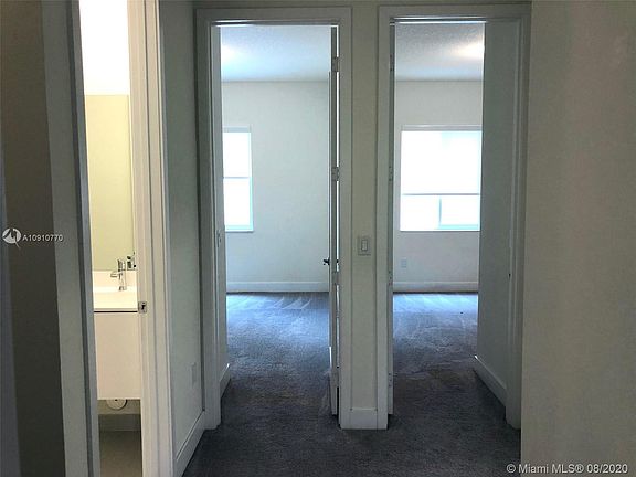 5th image of 10458 NW 67th St