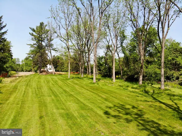 1050 Skippack Pike, Blue Bell, PA 19422