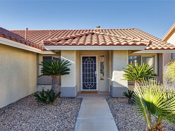 2nd image of 118 Mint Orchard Dr