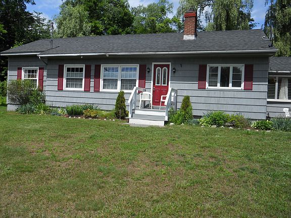 5th image of 23 Pleasant St