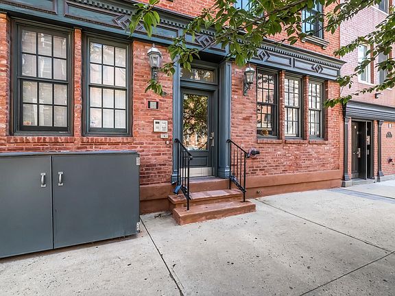 4th image of 221 Willow Ave APT 2L