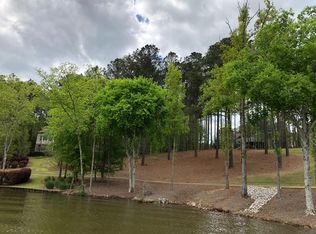 1090 Montgomery Dr, Greensboro, GA 30642