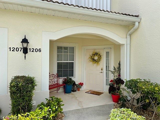 1st image of 10135 Colonial Country Club Blvd N #1206