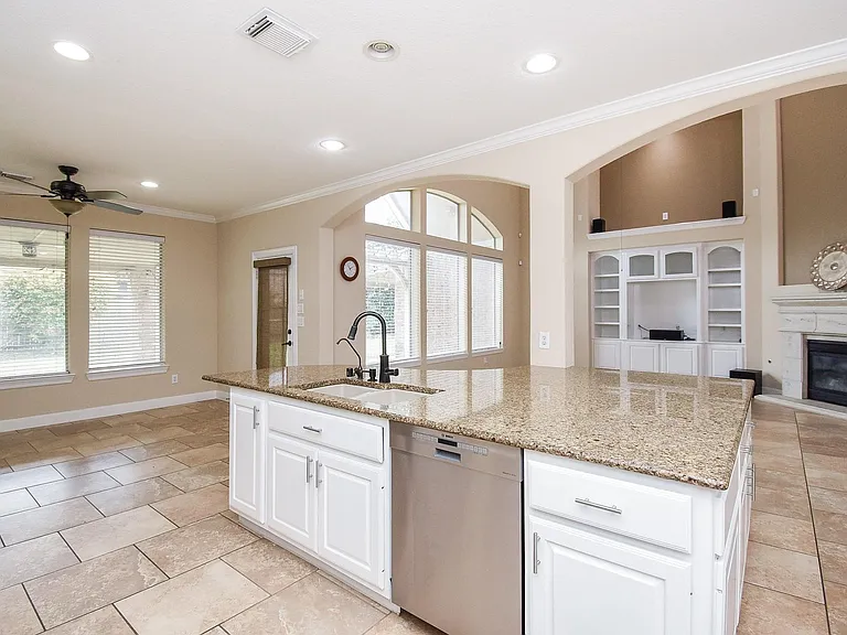 7606 Westmoreland Dr — Photo 17