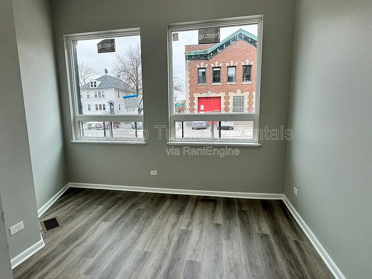 2361 S Whipple St #1F — Photo 12
