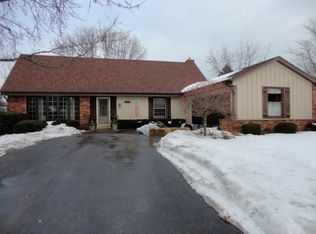 5535 College Point Ct, Racine, WI 53402