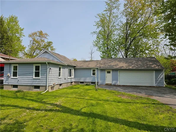 8422 Tuttle Rd, Bridgeport, NY 13030