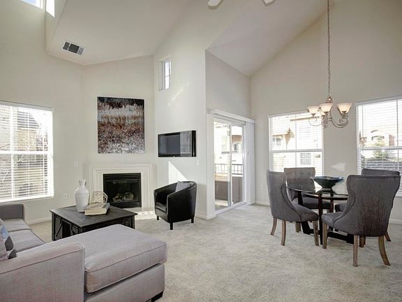 3rd image of 1612 Vessona Cir
