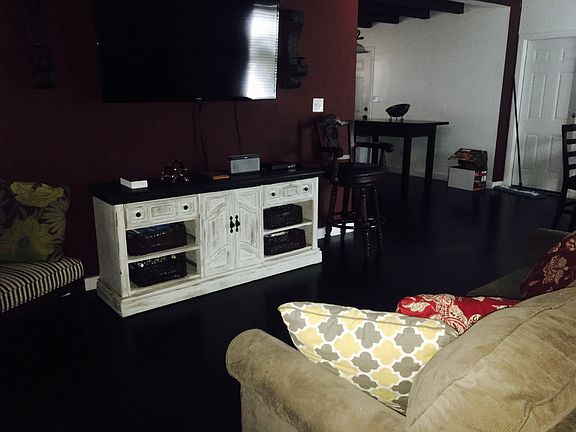 3rd image of 1156 Fannin Ave