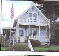 Cute restored Victorian with Sweeping Views of Sound!
