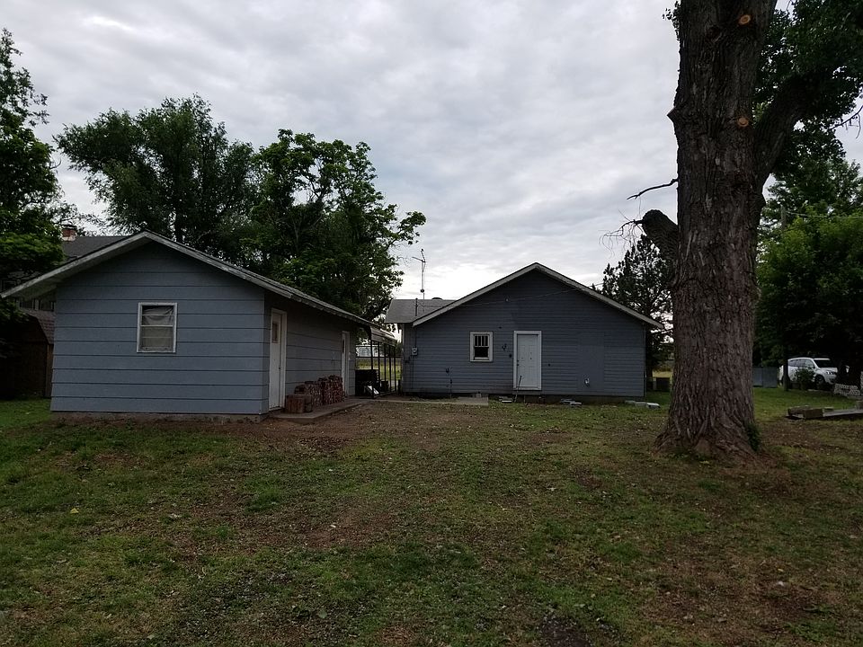 2nd image of 606 W Santa Fe St