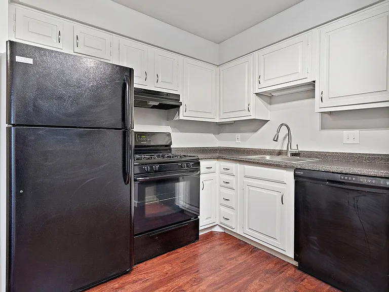 9400-9430 W 81st St — Photo 31