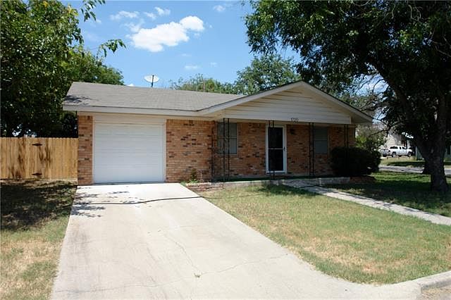 1st image of 1720 Elza Dr