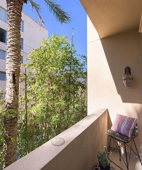 411 N Oakhurst Dr #305 — Photo 20