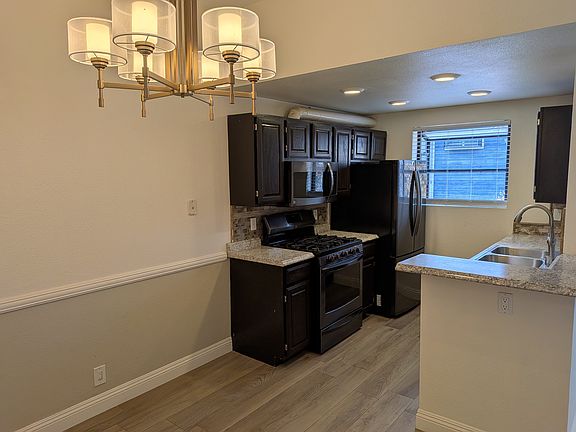 2nd image of 3787 Arizona St #9