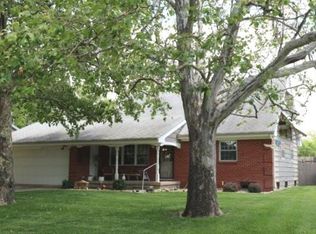 610 N Edgemoor Dr, Mulvane, KS 67110