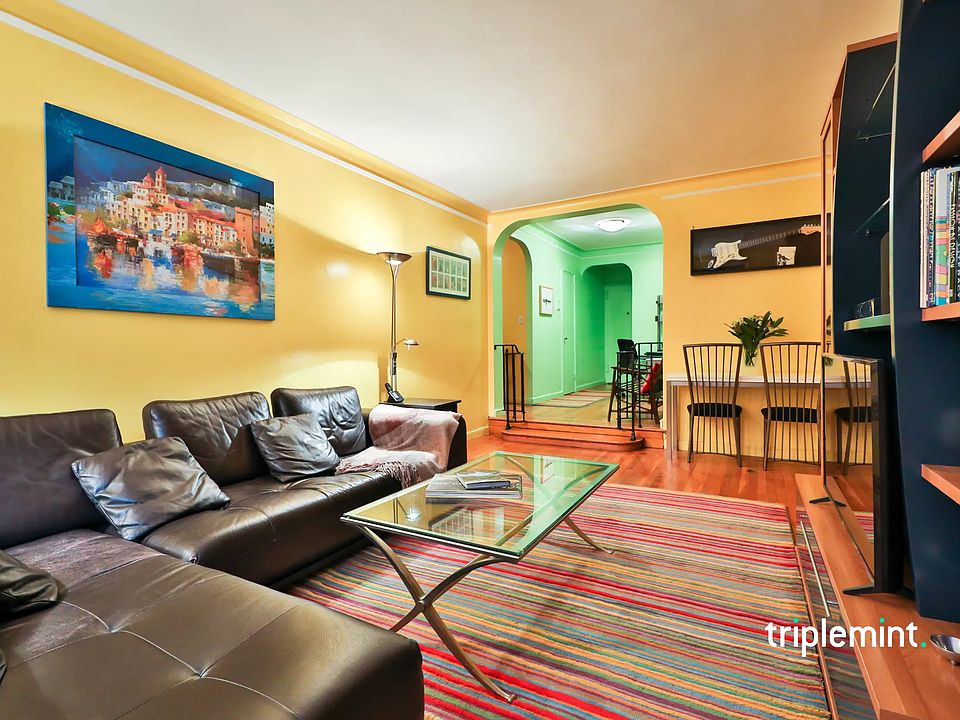 1st image of 305 W 52nd St APT 2L