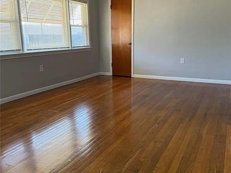 2229 Rodgers St — Photo 8